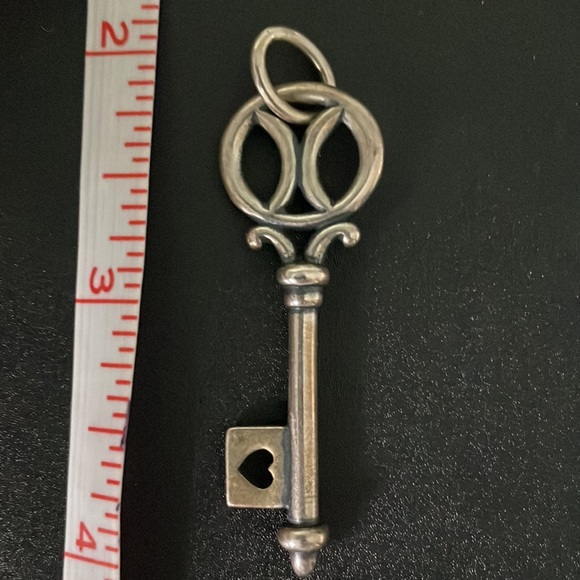 James Avery devotion key pendant - Picture 2 of 3